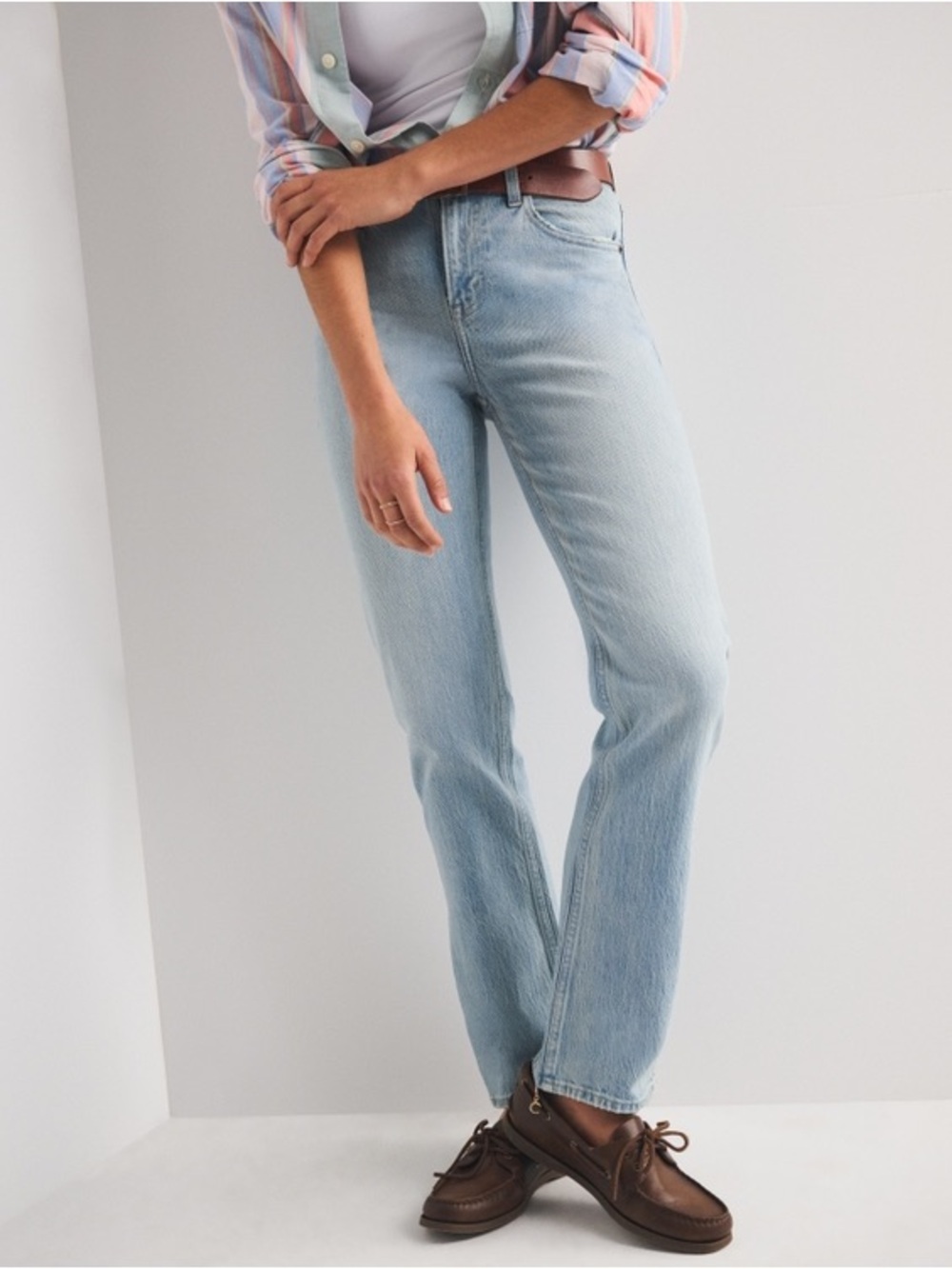 Abercrombie & Fitch Light Wash 90s Straight Ultra High Rise Jeans